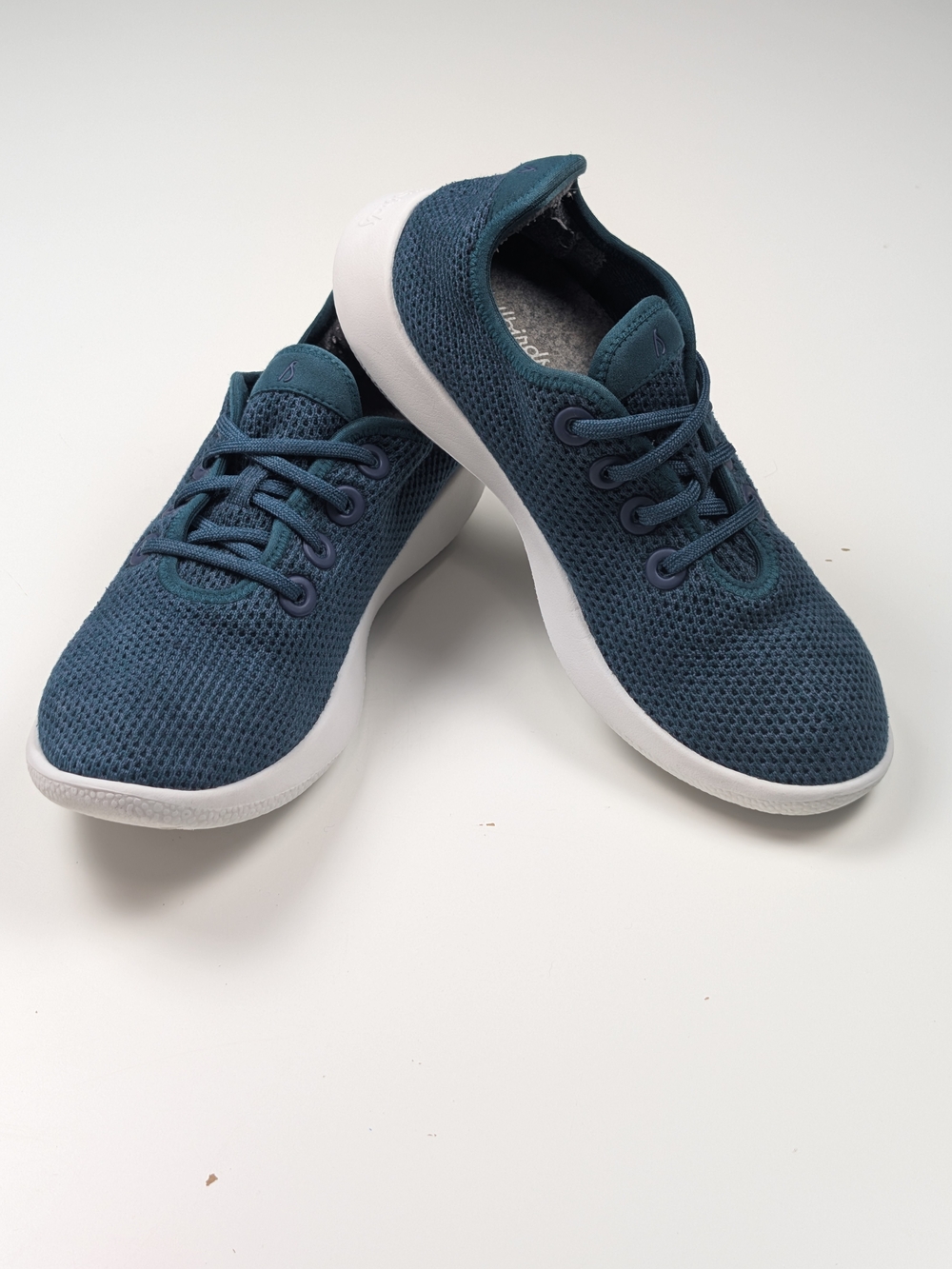Allbirds Tree Runners Womens Size 8 Teal Blue Eucalyptus Walking Shoes Sneakers